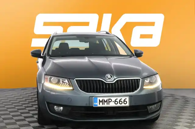 Harmaa Farmari, Skoda Octavia – MMP-666