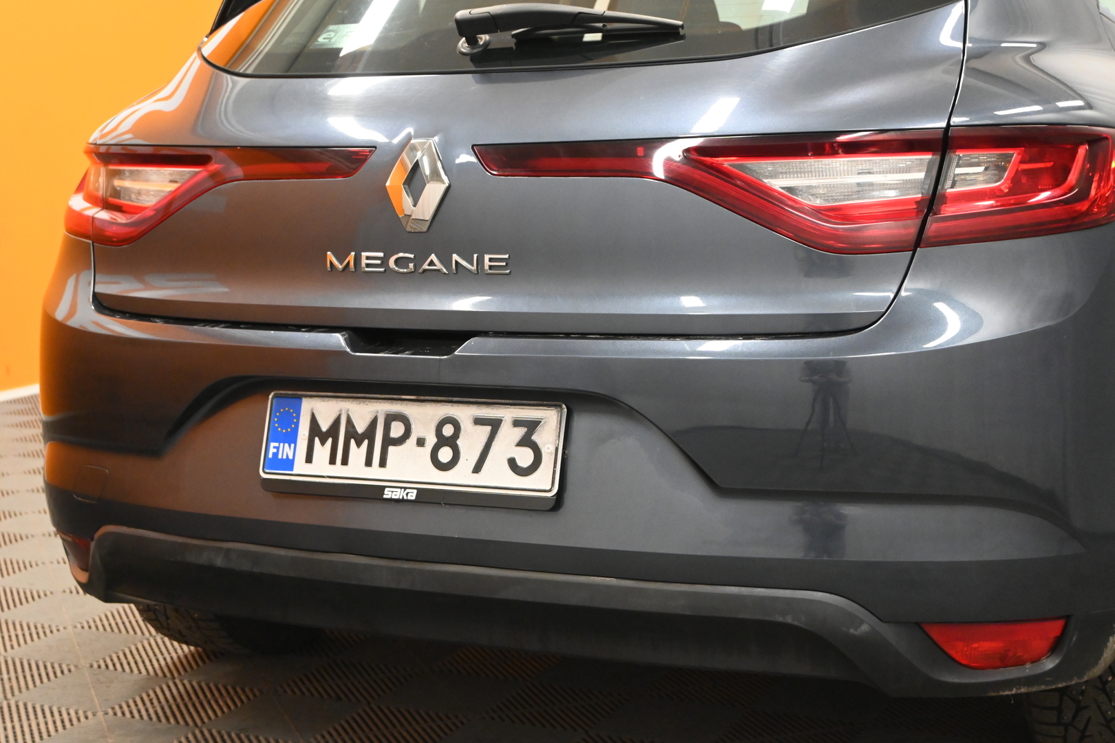 Harmaa Viistoperä, Renault Megane – MMP-873