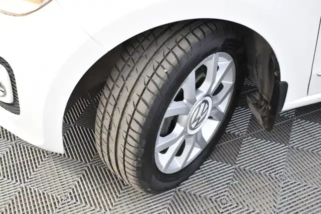 Valkoinen Viistoperä, Volkswagen up! – MMT-133