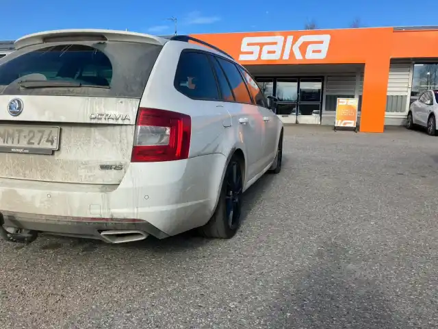 Valkoinen Farmari, Skoda Octavia – MMT-274