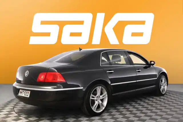 Musta Sedan, Volkswagen Phaeton – MMT-522