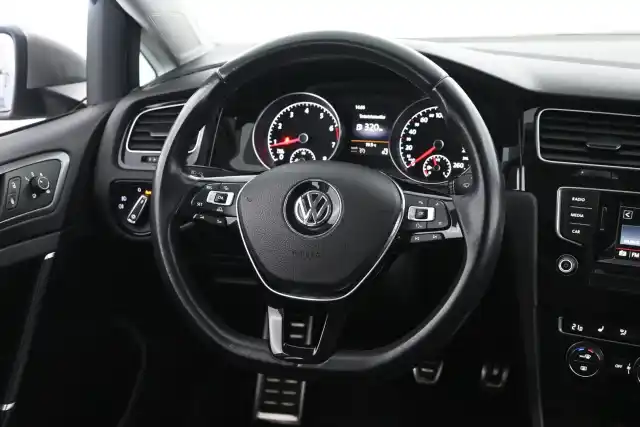 Harmaa Farmari, Volkswagen Golf – MMT-954