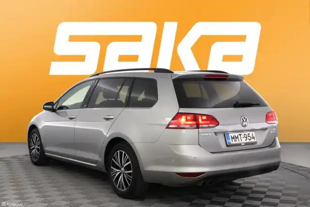 Harmaa Farmari, Volkswagen Golf – MMT-954