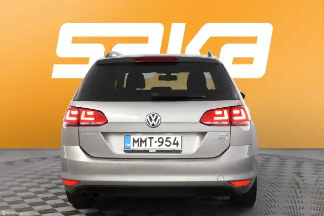 Harmaa Farmari, Volkswagen Golf – MMT-954