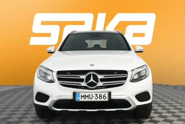 Valkoinen Maastoauto, Mercedes-Benz GLC – MMU-386