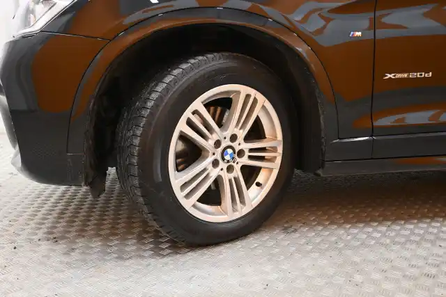 Musta Maastoauto, BMW X3 – MMX-375