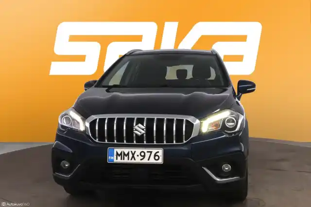 Sininen Viistoperä, Suzuki SX4 – MMX-976