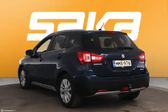 Sininen Viistoperä, Suzuki SX4 – MMX-976