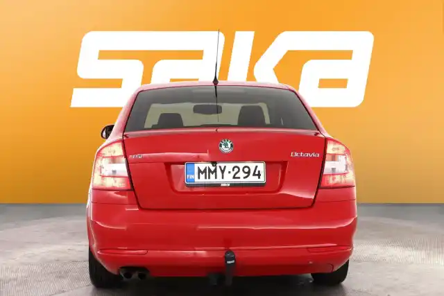 Punainen Viistoperä, Skoda Octavia – MMY-294