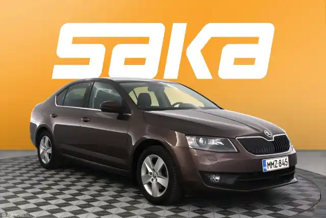 Ruskea Viistoperä, Skoda Octavia – MMZ-845