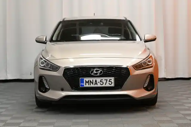 Beige Viistoperä, Hyundai I30 – MNA-575