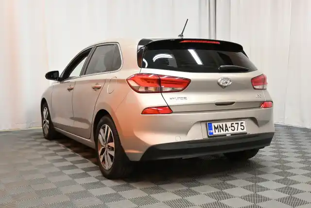 Beige Viistoperä, Hyundai I30 – MNA-575