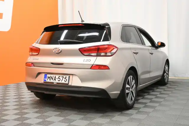 Beige Viistoperä, Hyundai I30 – MNA-575