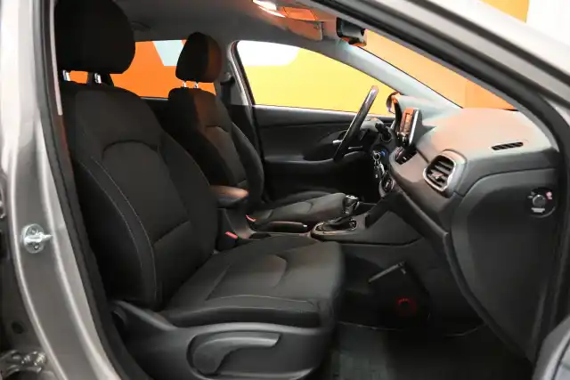 Beige Viistoperä, Hyundai I30 – MNA-575