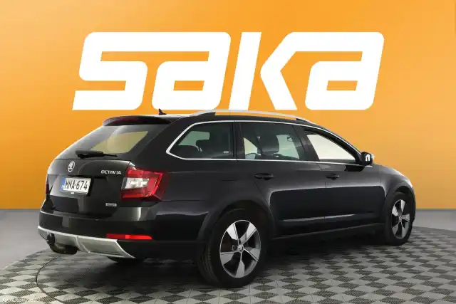Musta Farmari, Skoda Octavia – MNA-674