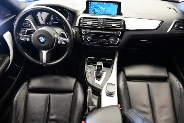 Harmaa Viistoperä, BMW M140i – MNB-468