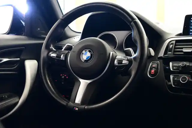 Harmaa Viistoperä, BMW M140i – MNB-468