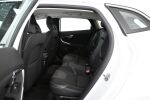 Valkoinen Viistoperä, Volvo V40 – MNE-110, kuva 12