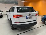 Valkoinen Maastoauto, Skoda Kodiaq – MNJ-301, kuva 3