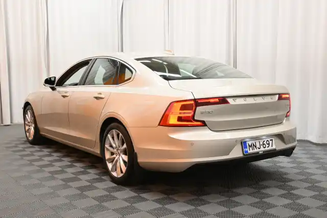 Ruskea Sedan, Volvo S90 – MNJ-697