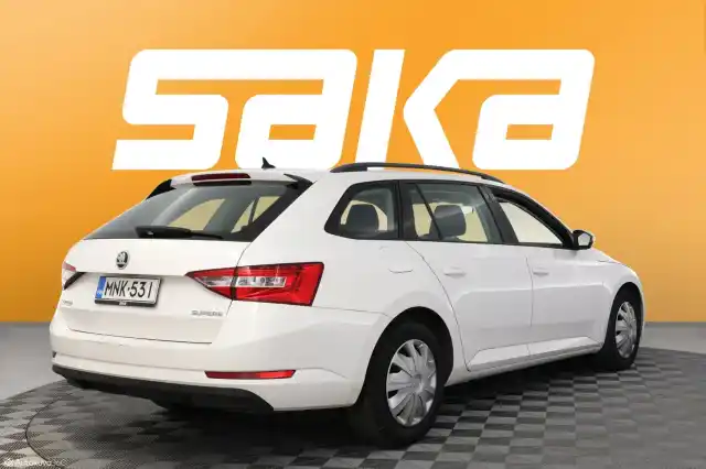 Valkoinen Farmari, Skoda Superb – MNK-531