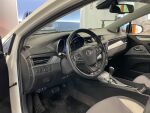 Valkoinen Farmari, Toyota Avensis – MNL-451, kuva 3