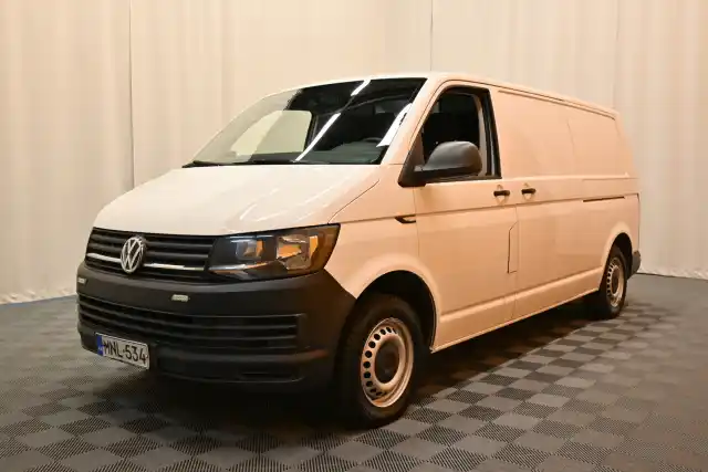 Valkoinen Pakettiauto, Volkswagen Transporter – MNL-534