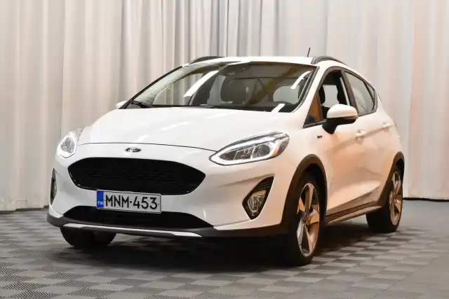 Valkoinen Viistoperä, Ford Fiesta – MNM-453