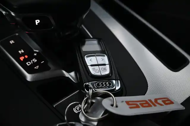 Valkoinen Maastoauto, Audi Q5 – MNM-885