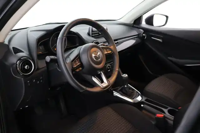 Harmaa Viistoperä, Mazda 2 – MNN-545