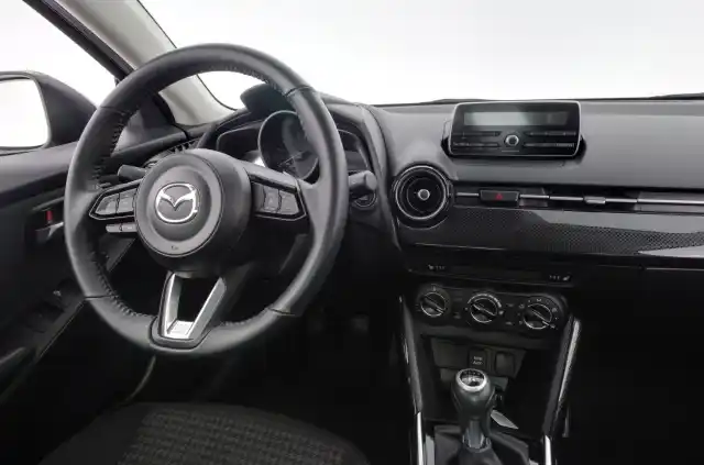 Harmaa Viistoperä, Mazda 2 – MNN-545