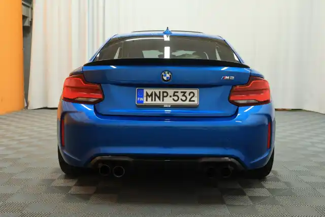 Sininen Coupe, BMW M2 – MNP-532