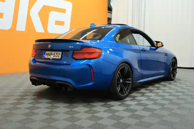 Sininen Coupe, BMW M2 – MNP-532