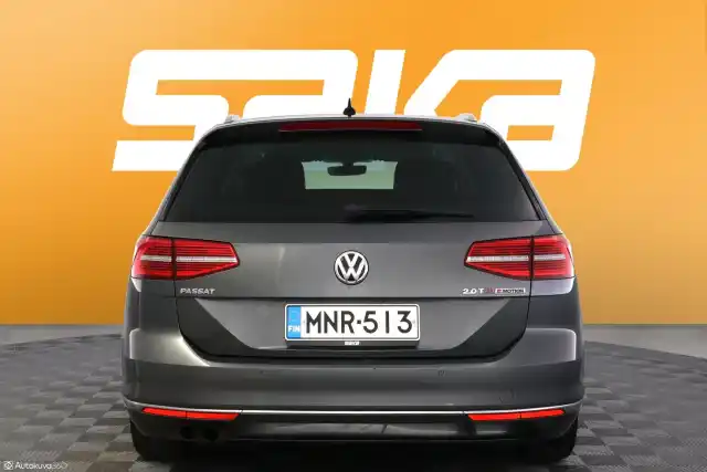 Harmaa Farmari, Volkswagen Passat – MNR-513