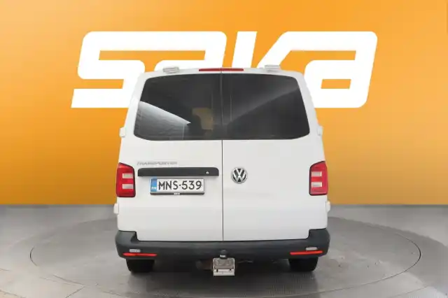 Valkoinen Pakettiauto, Volkswagen Transporter – MNS-539