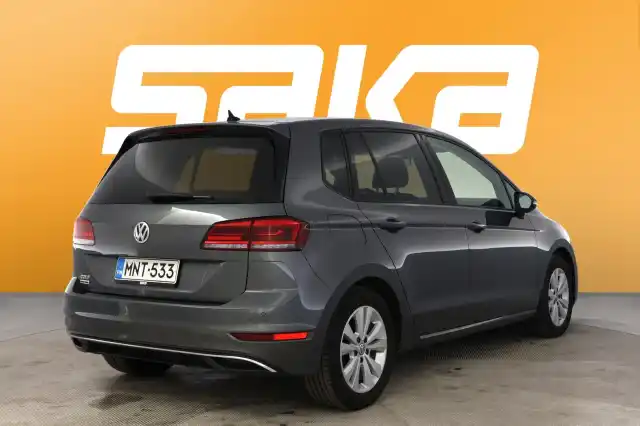 Harmaa Tila-auto, Volkswagen Golf Sportsvan – MNT-533