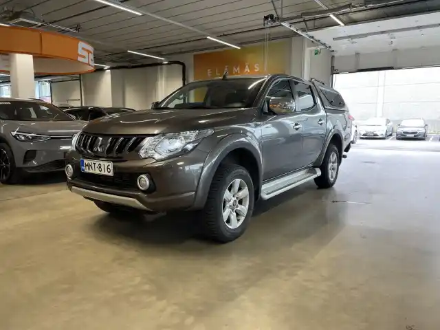 Ruskea (beige) Avolava, Mitsubishi L200 – MNT-816