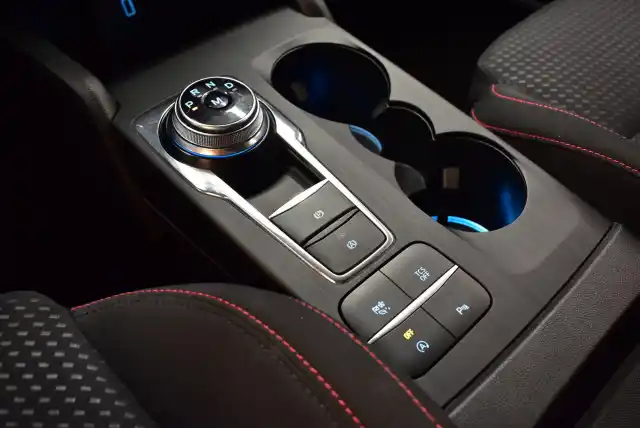 Sininen Farmari, Ford Focus – MNT-985