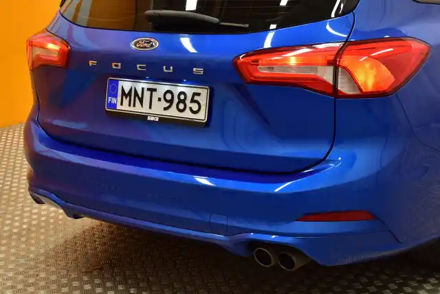 Sininen Farmari, Ford Focus – MNT-985