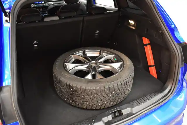 Sininen Farmari, Ford Focus – MNT-985