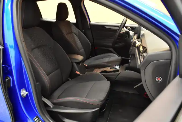 Sininen Farmari, Ford Focus – MNT-985
