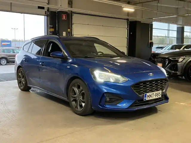 Sininen Farmari, Ford Focus – MNT-985