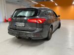 Harmaa Farmari, Ford Focus – MNV-151, kuva 6