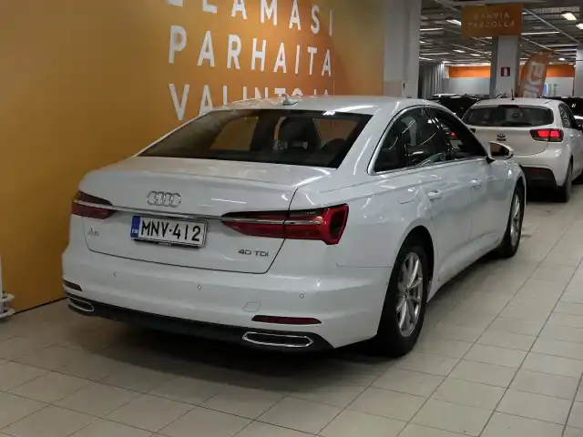 Valkoinen Sedan, Audi A6 – MNV-412