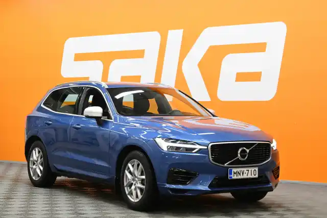 Sininen Maastoauto, Volvo XC60 – MNV-710