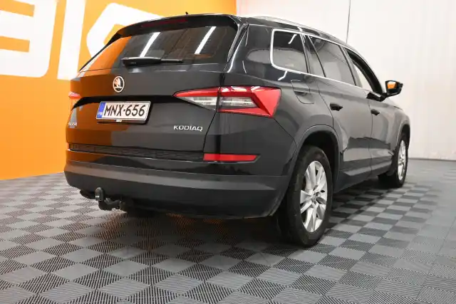 Musta Maastoauto, Skoda Kodiaq – MNX-656