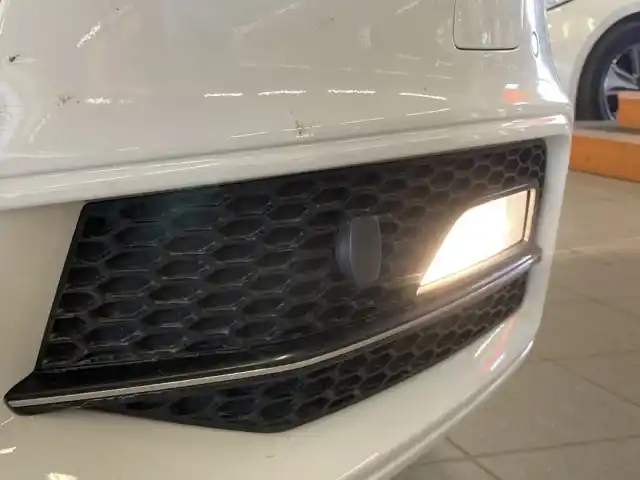 Valkoinen Farmari, Audi A4 – MNZ-157