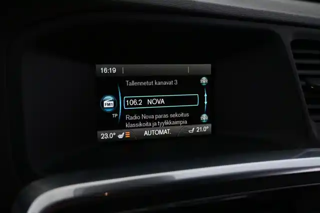 Musta Farmari, Volvo V60 Cross Country – MNZ-963