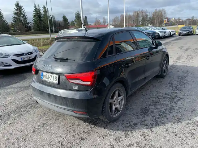 Musta Viistoperä, Audi A1 – MOA-718