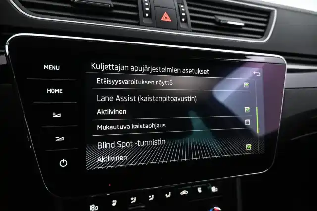 Harmaa Farmari, Skoda Superb – MOA-779